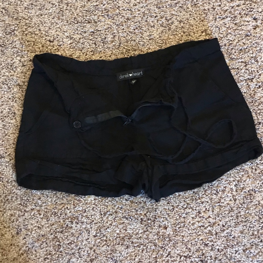 Small black linen shorts